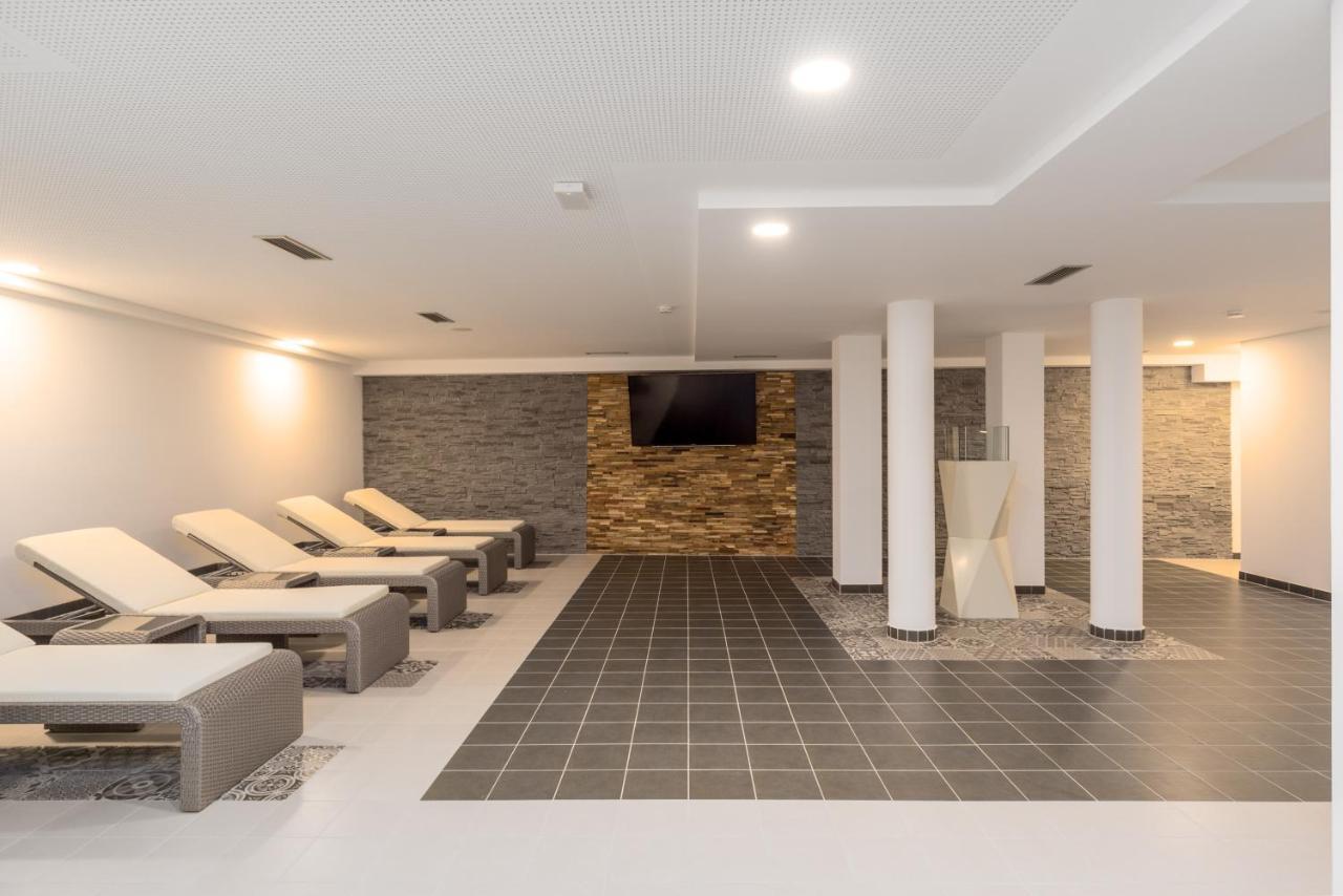 25h SPA-Residenz DELUXE Garden Apartment POOLs outdoor indoor Neusiedl am See Buitenkant foto