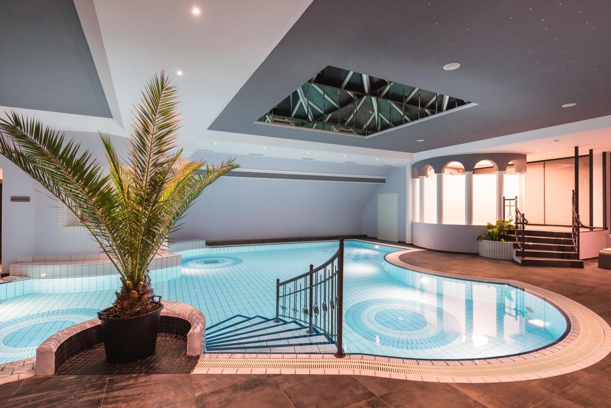 25h SPA-Residenz DELUXE Garden Apartment POOLs outdoor indoor Neusiedl am See Buitenkant foto